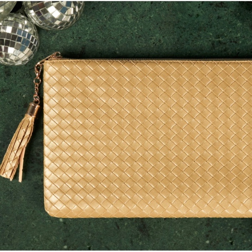 NEW Virginia Wolf Mimi Woven Pouch in Gold with Detachable Tassel - Picture 4 of 6